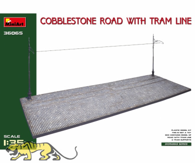 Kopfsteinpflasterstraße mit Straßenbahnschienen und Oberleitung - 1:35