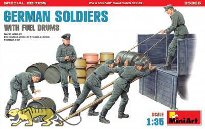 German Soldiers with Fuel Drums - 1/35