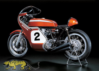 Honda CB750 Racing - Collectors Club Special / Masterwork Collection - Vorgefertigtes Premium Modell - 1:6