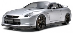 Nissan GT-R - 1:24