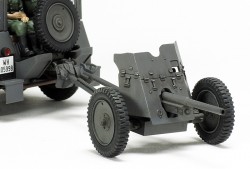 German 6x4 Towing Truck Kfz.69 with 3.7cm Pak - 1/48