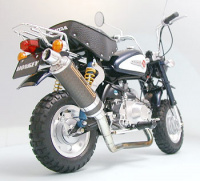 Honda Monkey 2000 Anniversary - 1:6