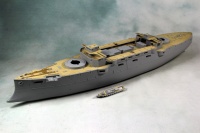 Holzdeck für 1:200 IJN Mikasa -1902 inkl. Fotoätzteilen - Hobby Boss 82002 - 1:200