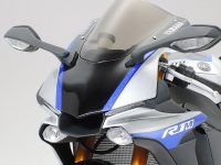 Yamaha YZF-R1M - 1:12