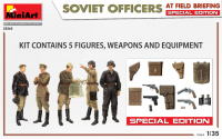 Soviet Officers at Field Briefing - Special Edition - 1/35