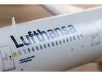 Airbus A-330-300 - Lufthansa New Livery - 1:144