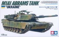 Hartschaumplatte / Werbetafel Tamiya 25216 - M1A1 Abrams - Ukraine