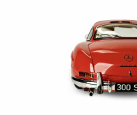 Mercedes Benz 300 SL - Rot - 1:8