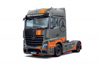 Mercedes Benz Actros MP4 Big Space - Grand Prix Edition - 1/24