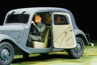 Citroen Traction 11CV - Staff Car - 1/35