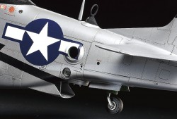 North American P-51D / K Mustang - Pacific Theater - 1/32