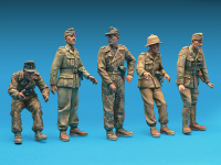 German Armored Car Crew - 1/35