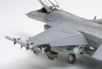 Lockheed Martin F-16C (Block 25/32) - Fighting Falcon ANG - 1/48